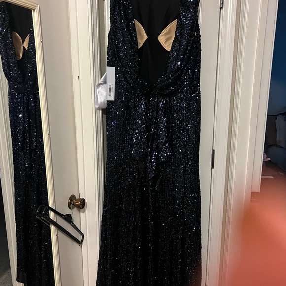 Ieena by Mac Duggal NWT formal - Picture 4 of 5